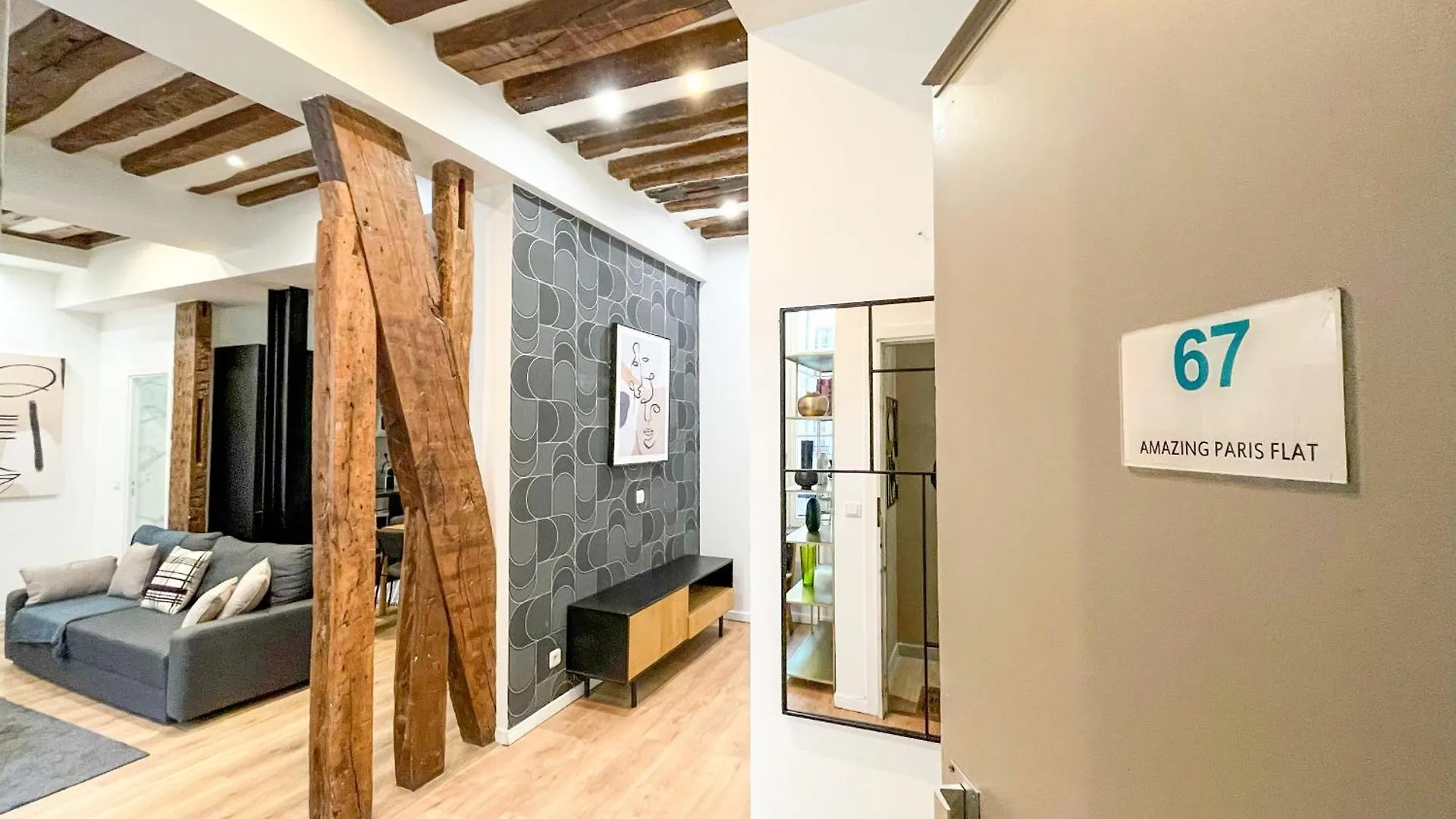 Urban Flat 67 - Spacious Flat In Central Párizs 0*,  Franciaország
